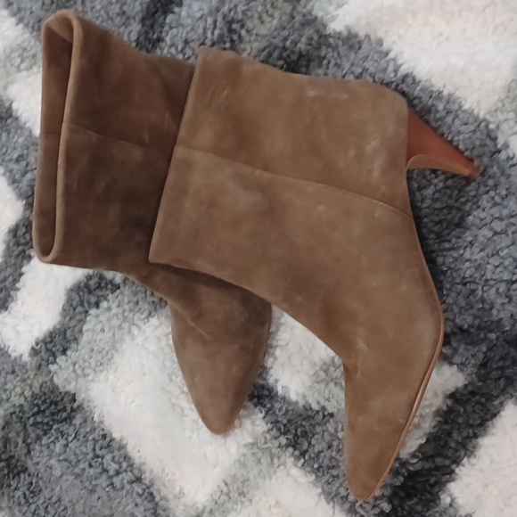Dolce Vita Boots | NEW Women's Dee Brown 6-6.5 Suede Kitten-Heel Ankle Booties - Picture 8 of 16